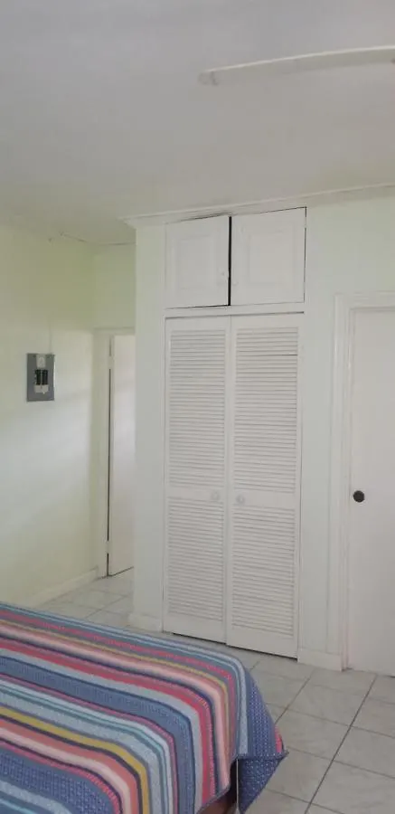 أوشو ريوس Wizzy Apartment