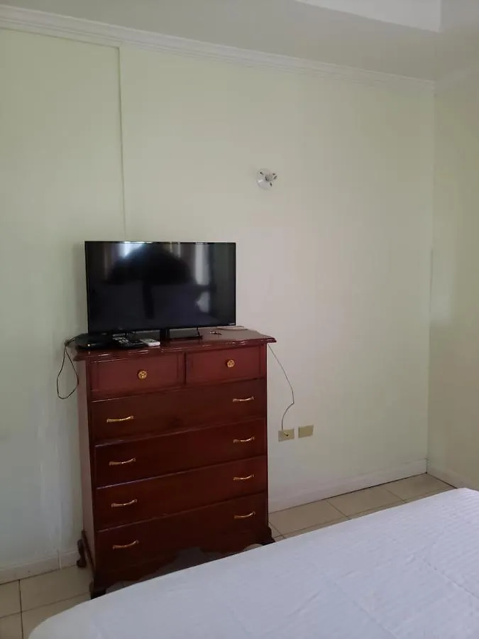 Wizzy Apartment Ocho Rios