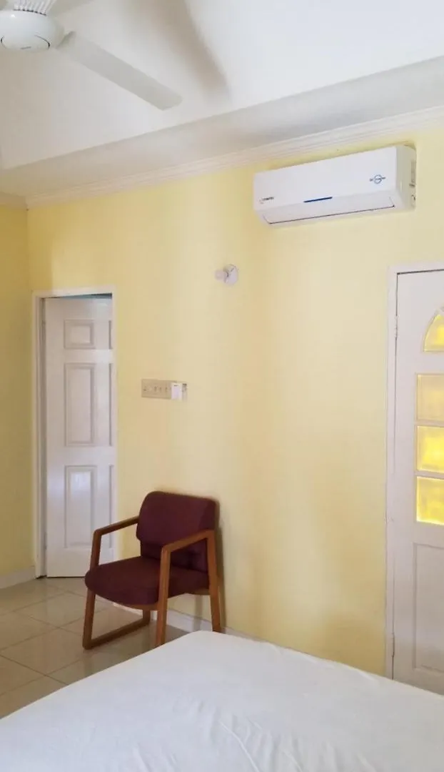 Wizzy Apartment Ocho Rios
