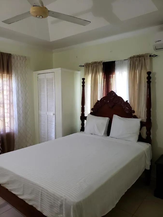 Wizzy Apartment Ocho Rios Jamaica